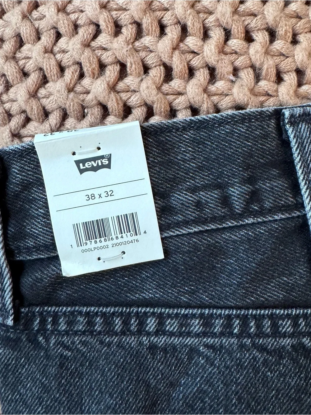 Levi’s Premium 568 Loose Straight Cargo Jeans Black Wash 38x32 NWT
